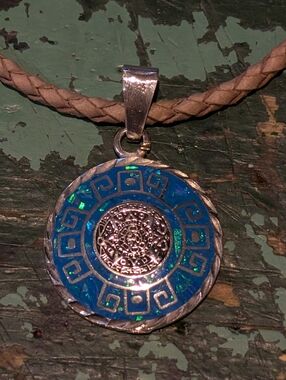 Vintage 925 Silver Blue Opal Inlay Aztec Calendar Pendant Necklace Mexico
